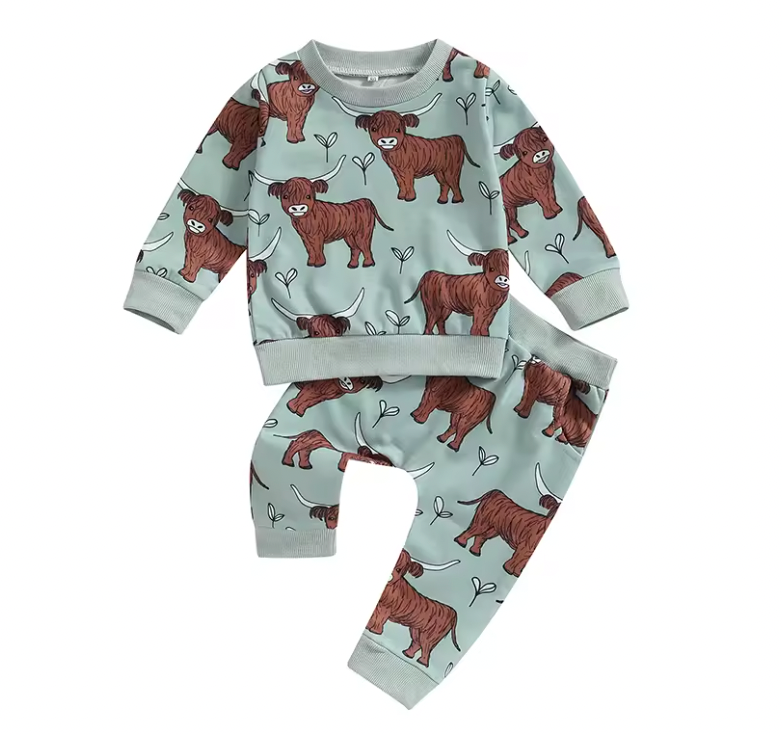 Green Highland Cow Lounge Set