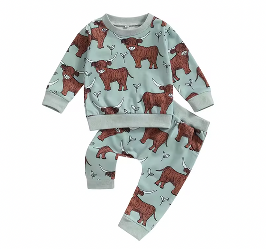 Green Highland Cow Lounge Set